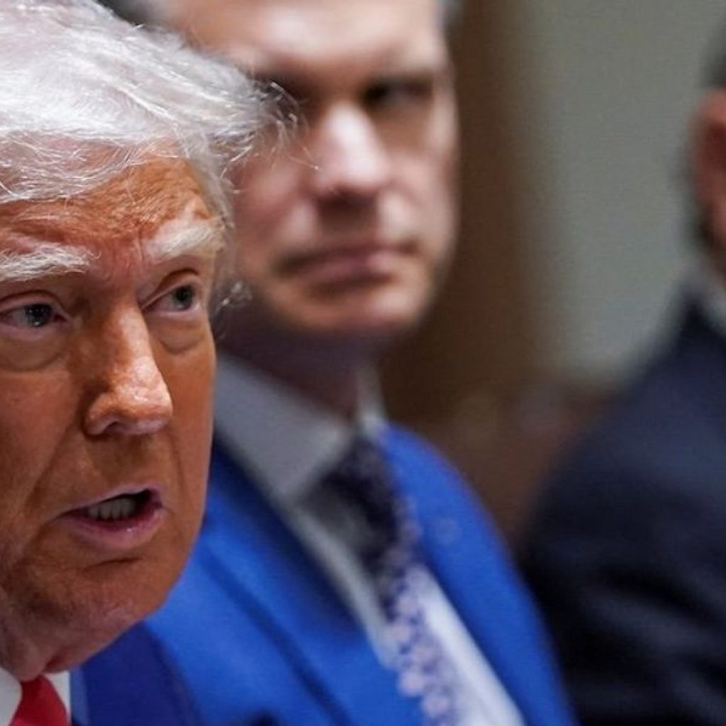 Trump official scrambling for ‘parachute’ as impeachment
looms