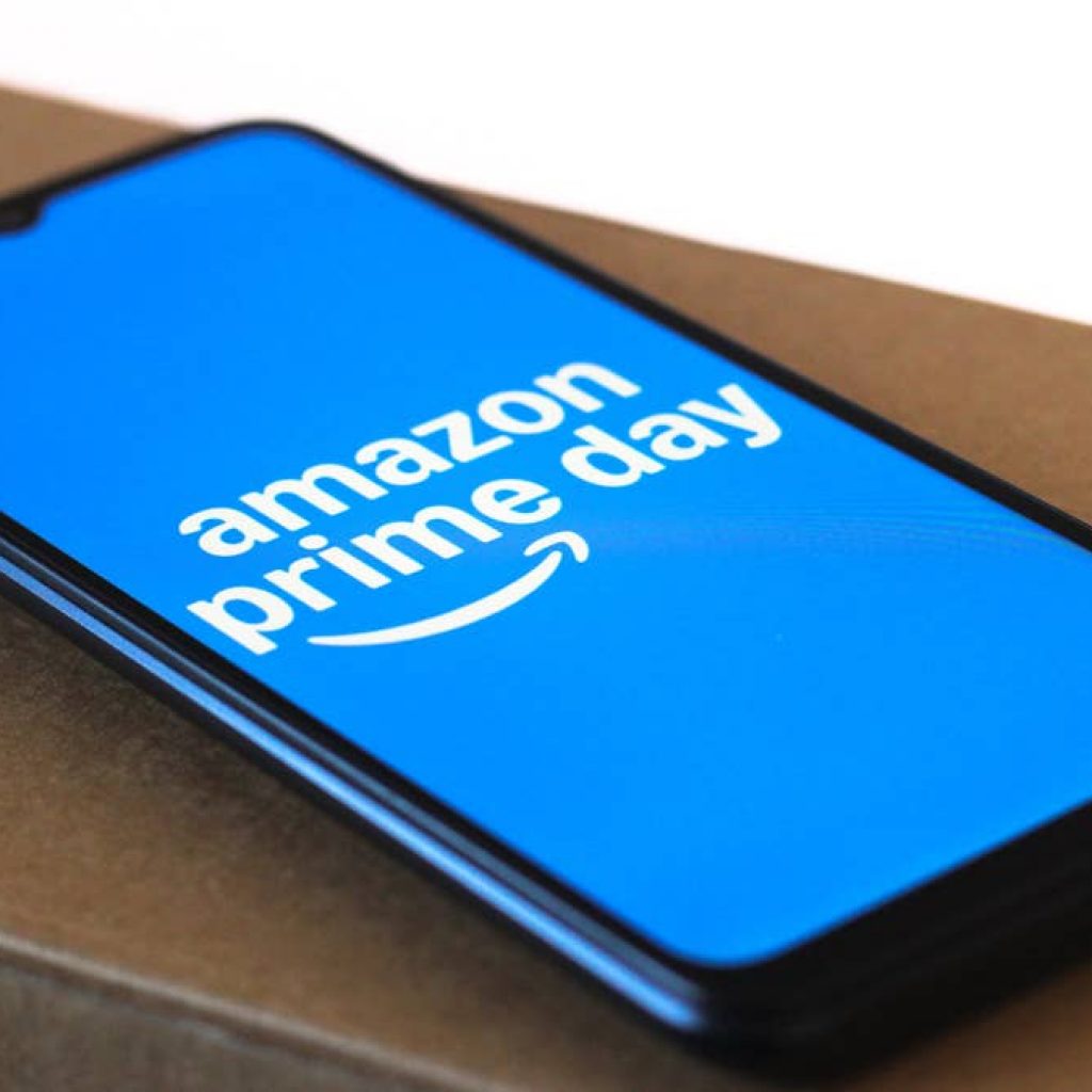 Amazon’s $34 heavy-duty shelf has 4 tiers and can hold up to 1,000 pounds