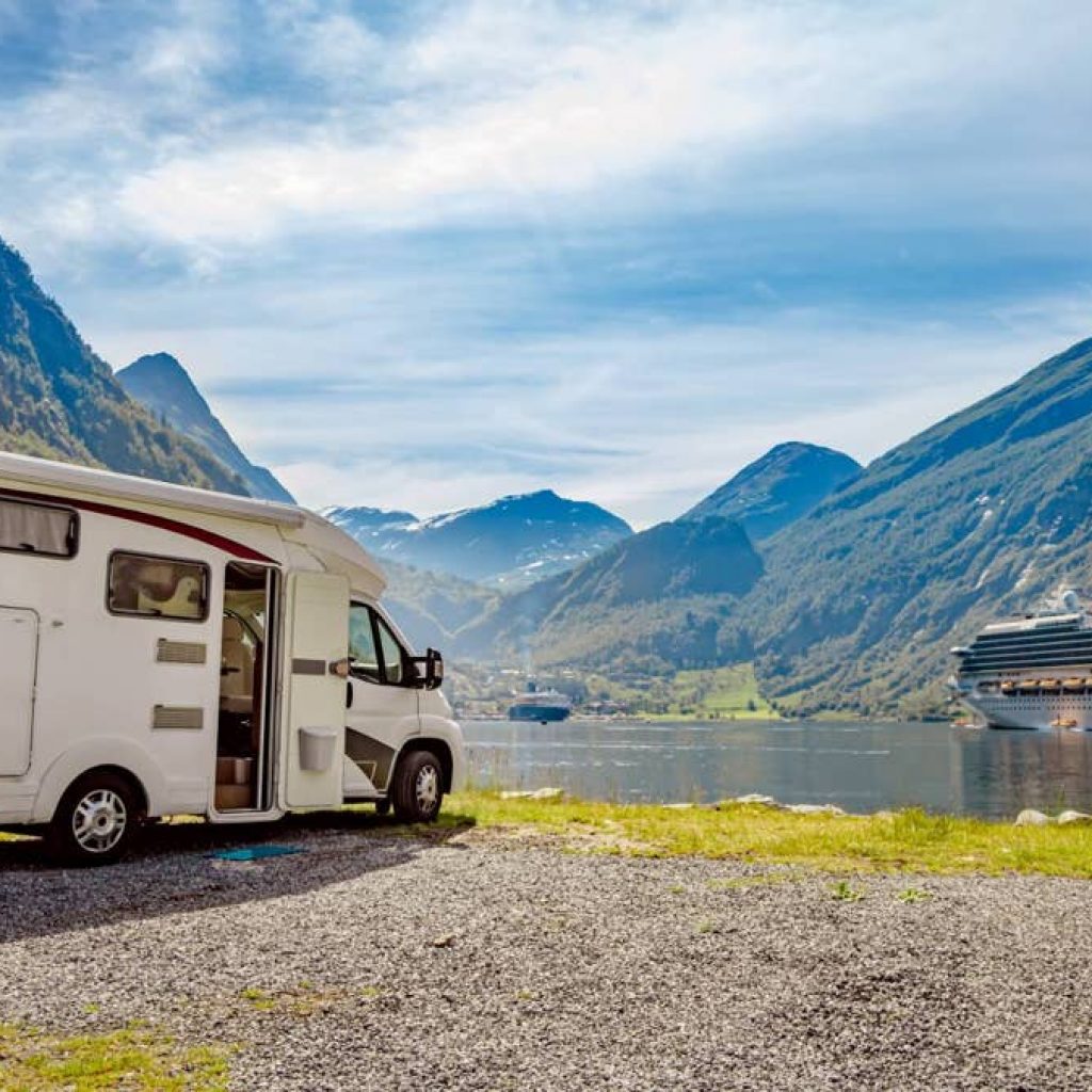 Camper company to liquidate, cancels all orders