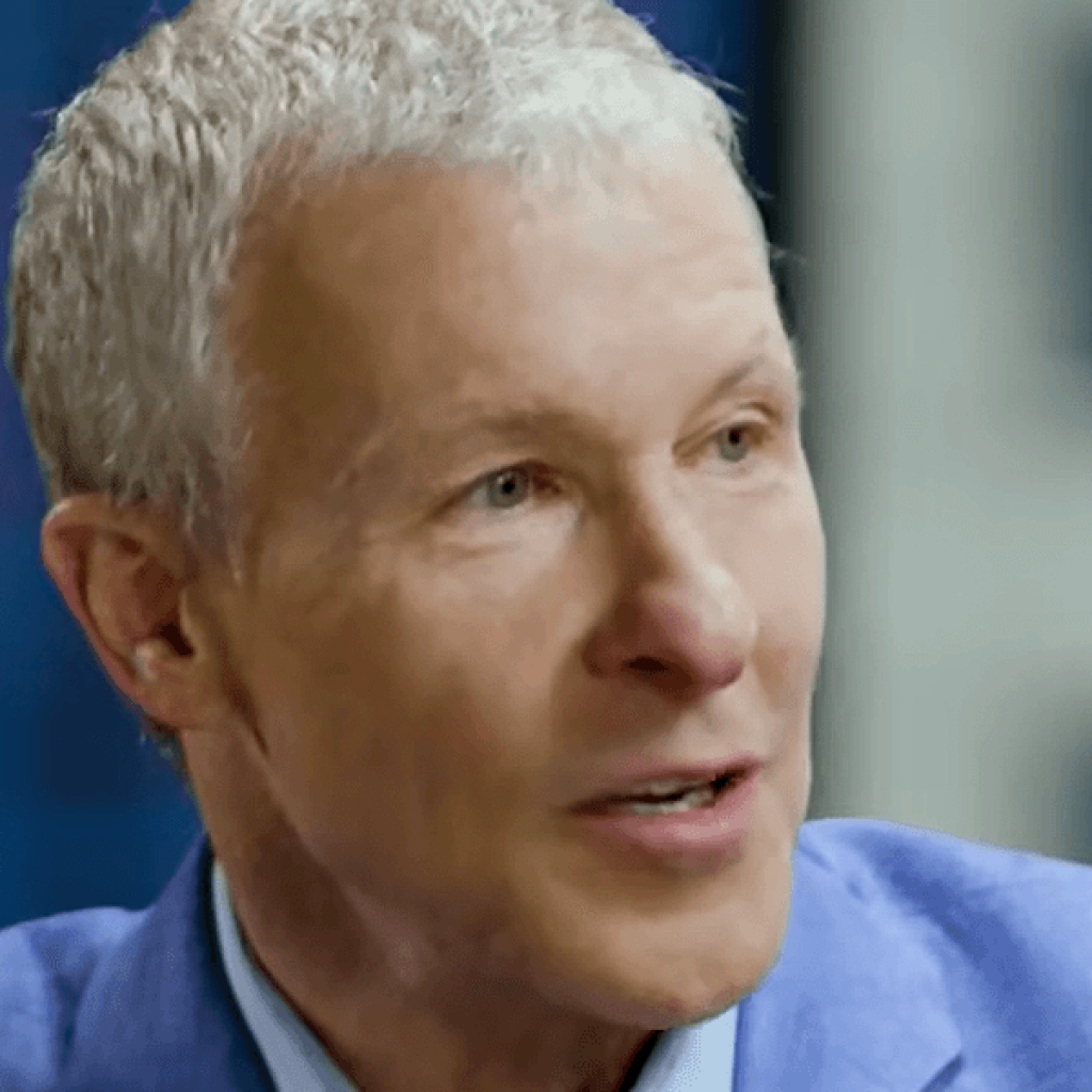 Right-wingers erupt at airline CEO for supporting more taxes
on the rich