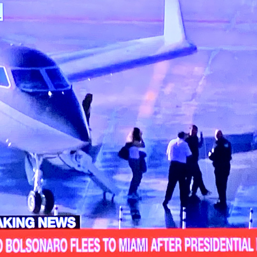 Flávio Bolsonaro Flees Brazil For Miami, Faces Criminal
Charges Back Home