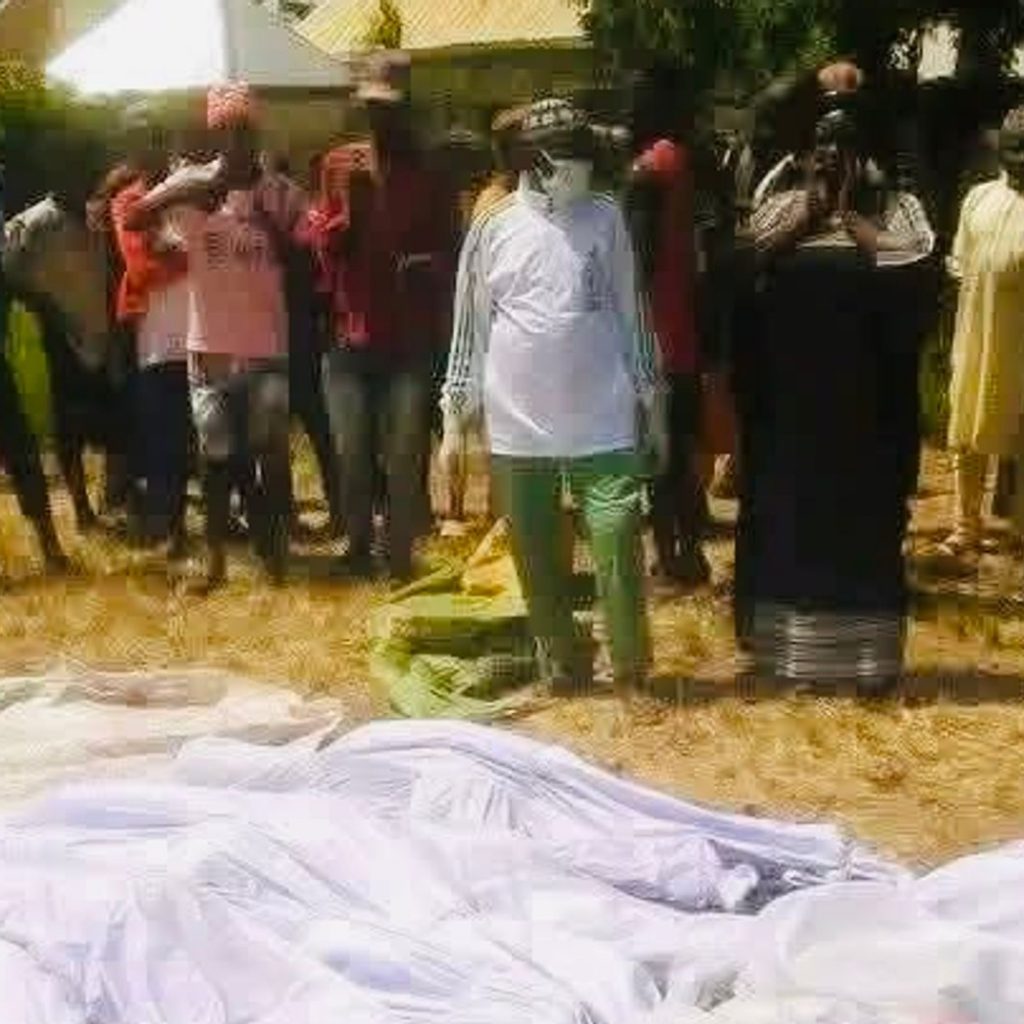 At least 62 killed and thousands displaced in gunmen attack
in Nigeria