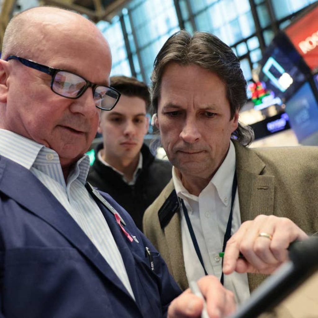 Stock Market Today (Oct. 13, 2026): Dow futures edge higher ahead of bank earnings reports