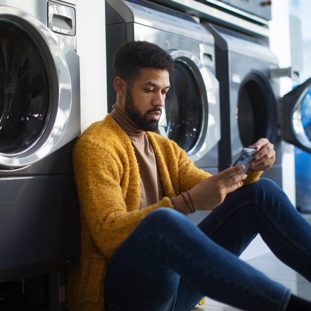 TikTok Made Owning a Laundromat Look Like Easy Money. Now Some Owners Are Airing the Dirty Laundry.