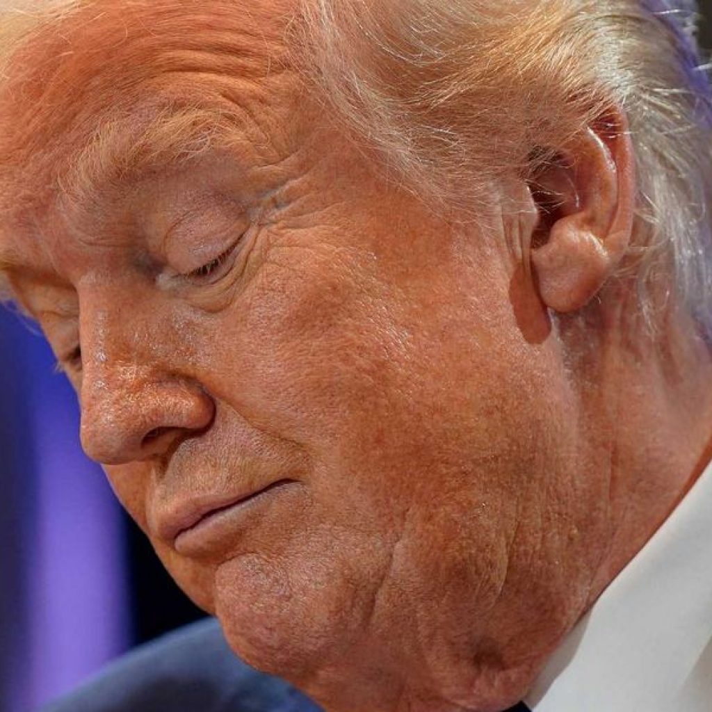 White House claim Trump still ‘sharp’ blown apart by his
staff’s own videos