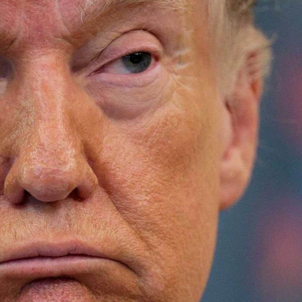 Trump’s own website tears apart his ’21 trillion’
claim