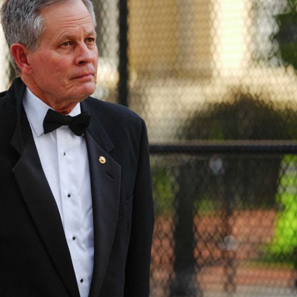 GOPer bewails MAGA errors —telling ‘disgruntled’ voters to
‘get over’ it