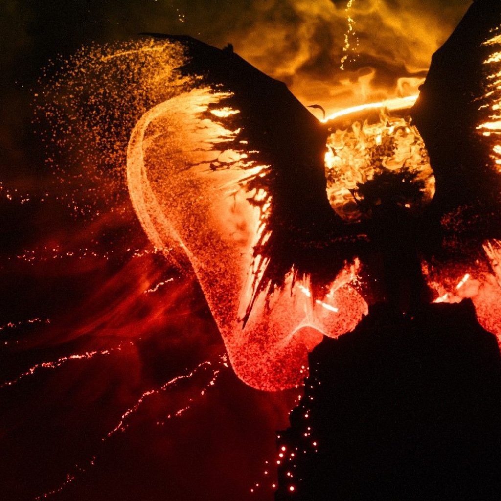 Mike Flanagan’s Next Horror Project Can Only Be This Cult
Classic