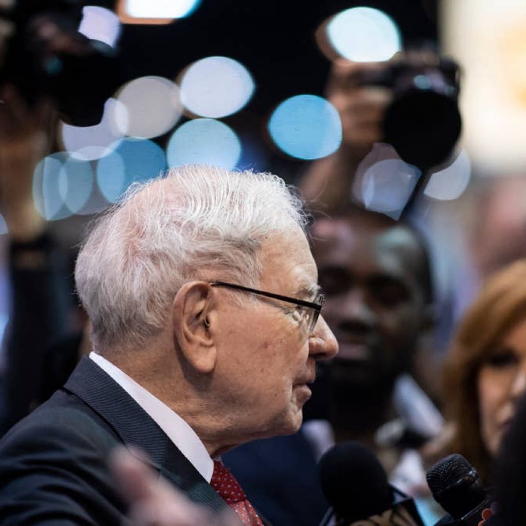 Warren Buffett’s $142 billion fortune hits a new milestone