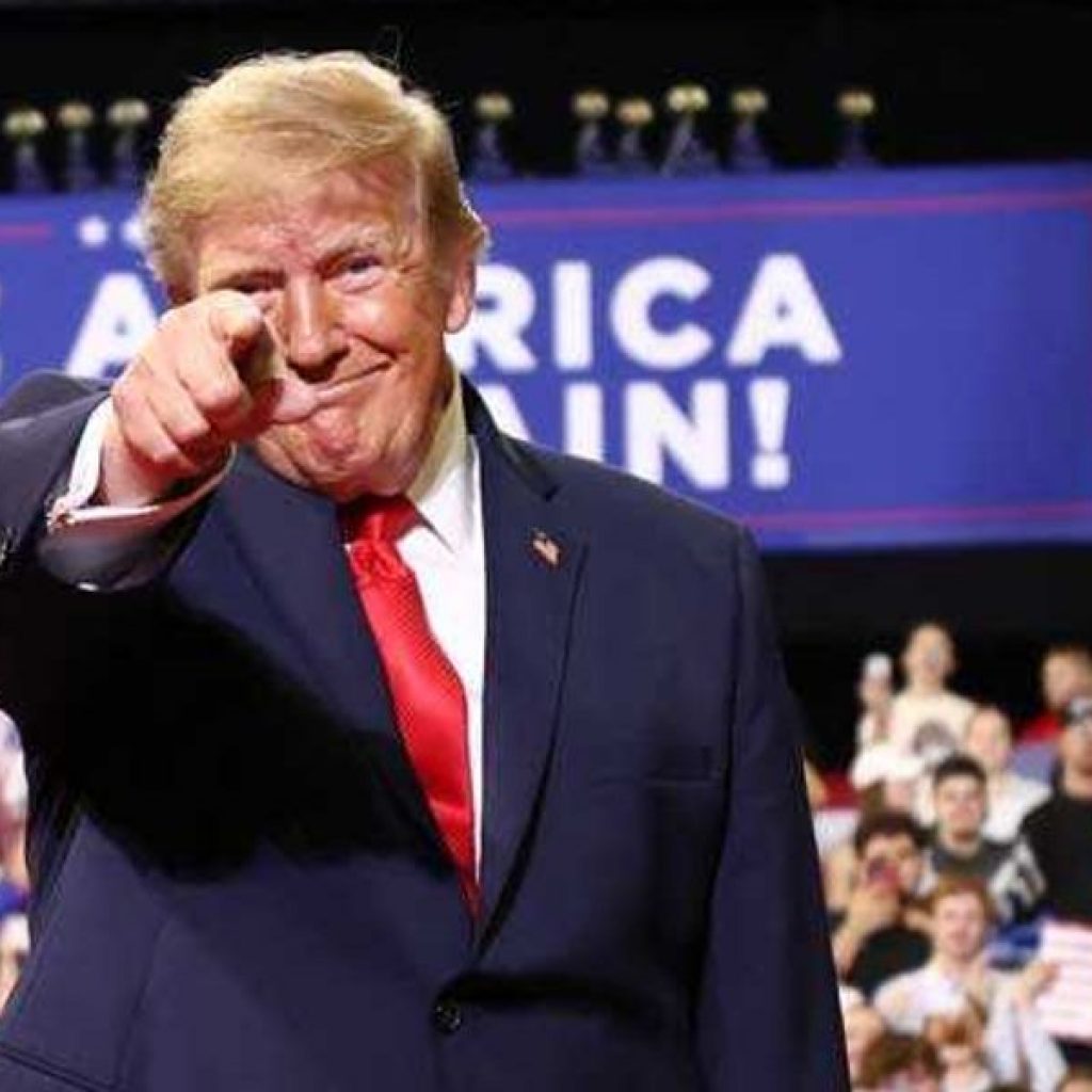 The toxic link between Trump’s corruption and your
paycheck