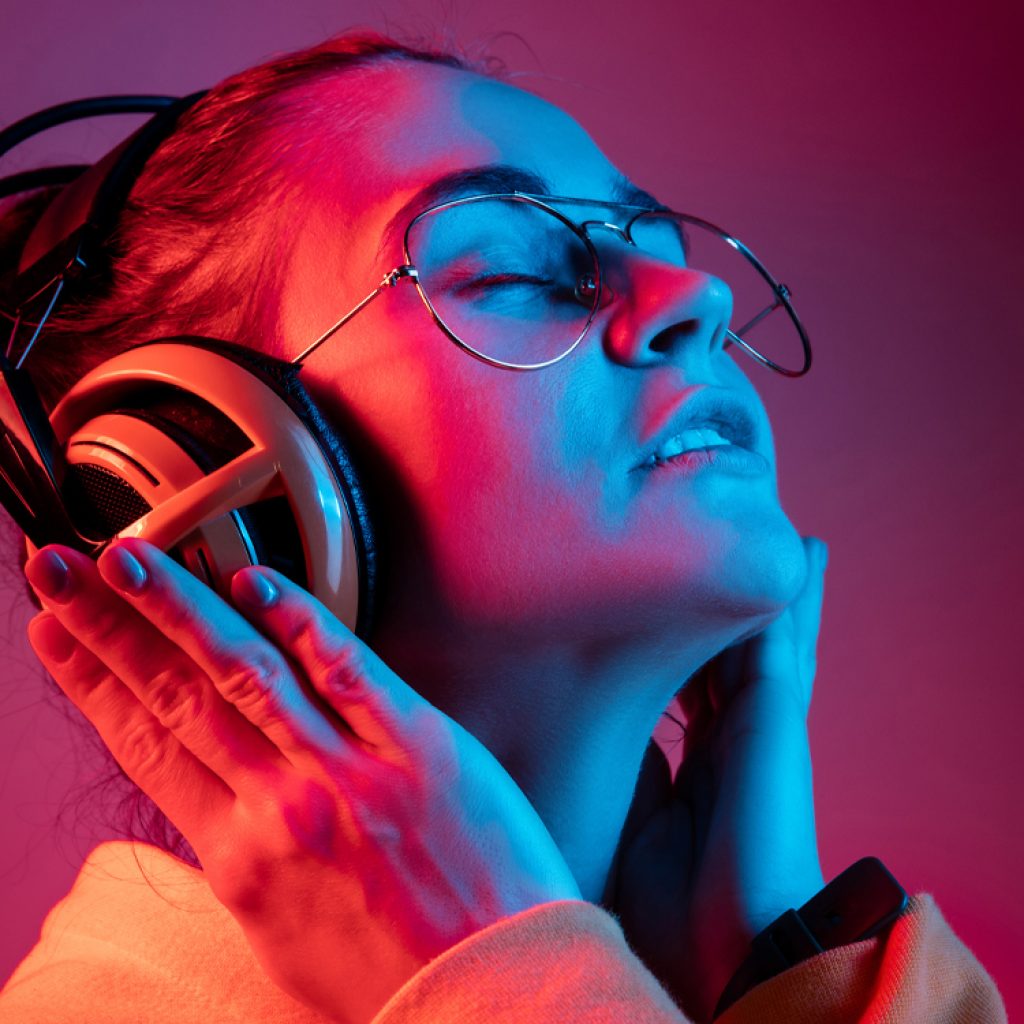 Researchers explore how J-Pop listening habits impact visual memory