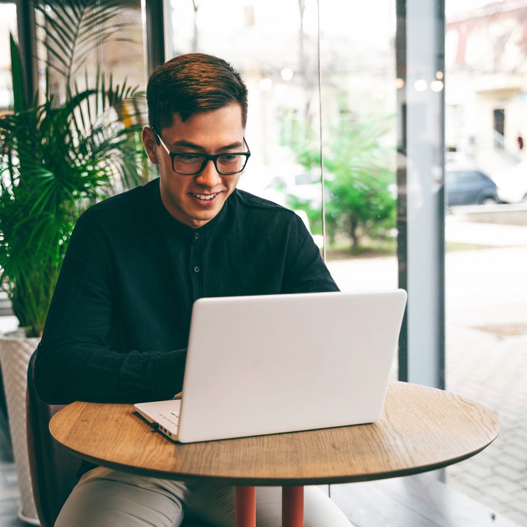How Young AI Founders Win Patents, Pilots and Press Before Their First Funding Round — and How You Can Copy Their Playbook